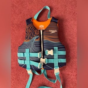 NEVER USED - SPEEDO TODDLER LIFE JACKET SWIMMING FLOTATION DEVICE (30-50 lbs)